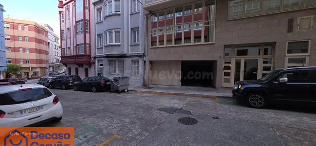 PLAZAS DE GARAJE PÀRA COCHE GRANDE Y MOTO