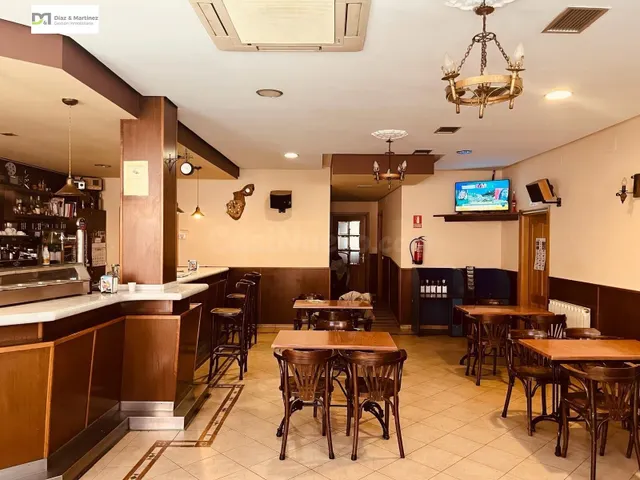 HOTEL CON RESTAURANTE Y CAFETERIA EN EL CAMINO DE SANTIAGO — 3