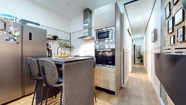Exclusiva vivienda, ideal para 2 familias - foto 4