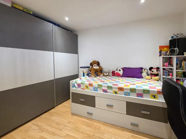 Precioso chalet adosado de 4 dormitorios con piscina privada y garaje en Carranque — 34