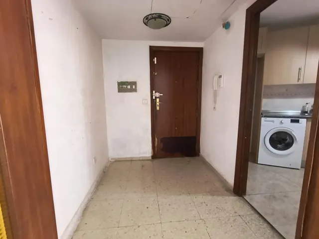 Piso en zona Pinilla con cuatro habitaciones, dos baños y  garaje — 8