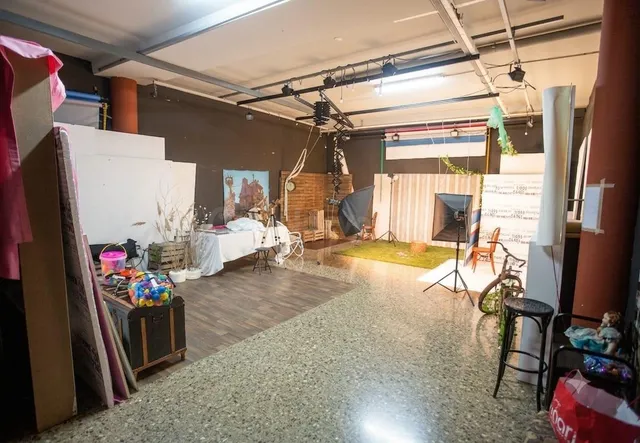 LOCAL COMERCIAL DE 305 m2 EN EXCELENTE UBICACIÓN - foto 3