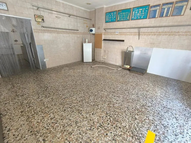 LOCAL ZONA NUEVOS JUZGADOS GANDIA (vALENCIA) - foto 3