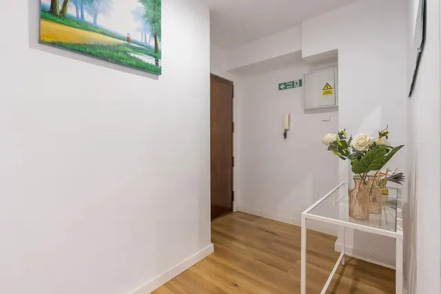 ¡Atención estudiantes! ✨ ¿Buscáis LA HABITACIÓN perfecta para el próximo curso académico en Granada por 400 € al mes/habitación? ¡Tenemos exactamente lo que necesitáis! — 20