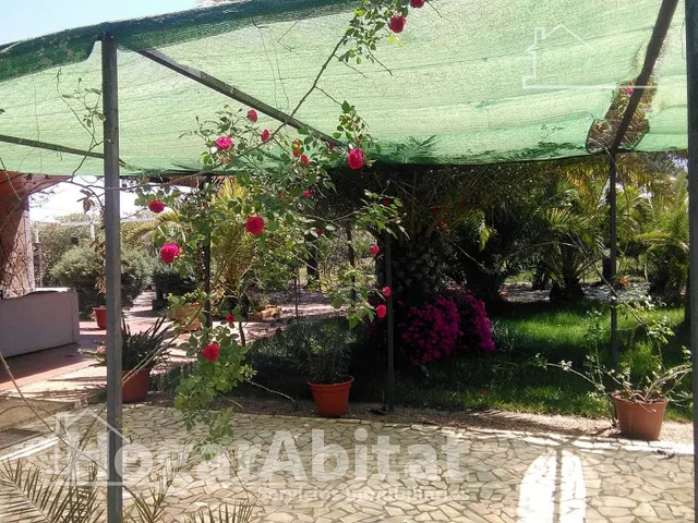 CHALET SEMINUEVO CON PISCINA, TERRAZA Y GARAJE — 41