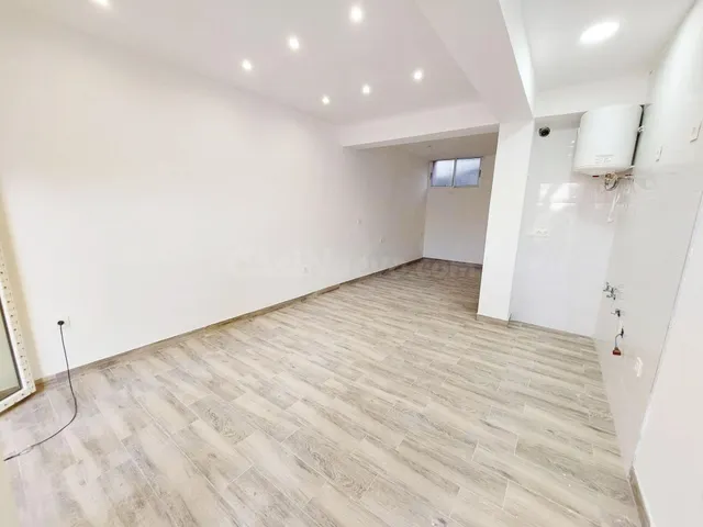 Estudio recién reformado en El Calvario. Torremolinos - foto 5