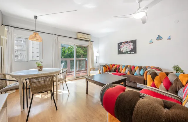 Vivienda con terraza y vistas al mar en Avenida de las Gaviotas, Fuengirola — 7