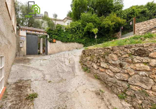 Chalet con gran parcela en Cogollos — 31