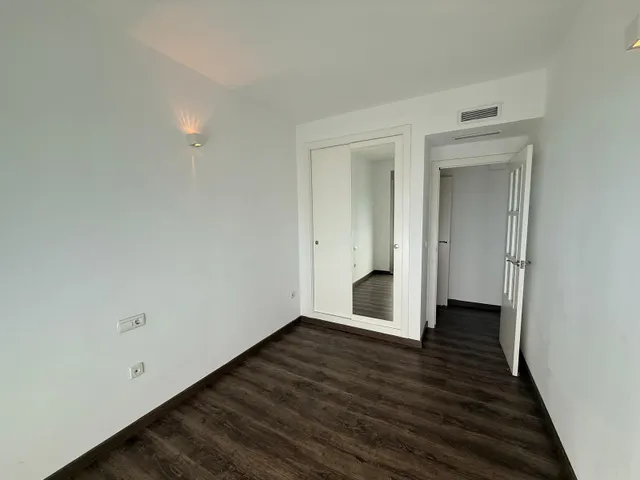Apartamento con mejoras en playa de Levante - Rincón de Loix. 2 dorm. y plaza de garaje. Vistas al mar www.inmobiliarialesdunes.com — 21