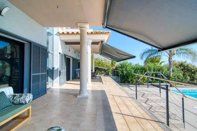 Villa de diseño con piscina y espectaculares vistas a la bahía de Roses – Palau-Saverdera — 11