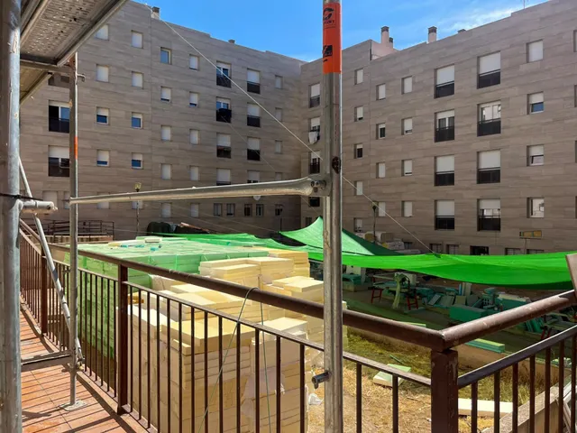 Piso en venta en Calle Pintor Soriano Quiros s/n — 24