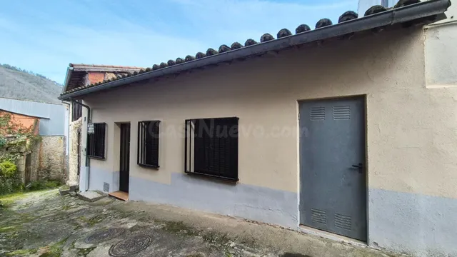 CASA VENTA SAN ESTEBAN DE LA SIERRA. Urbis te ofrece una cas