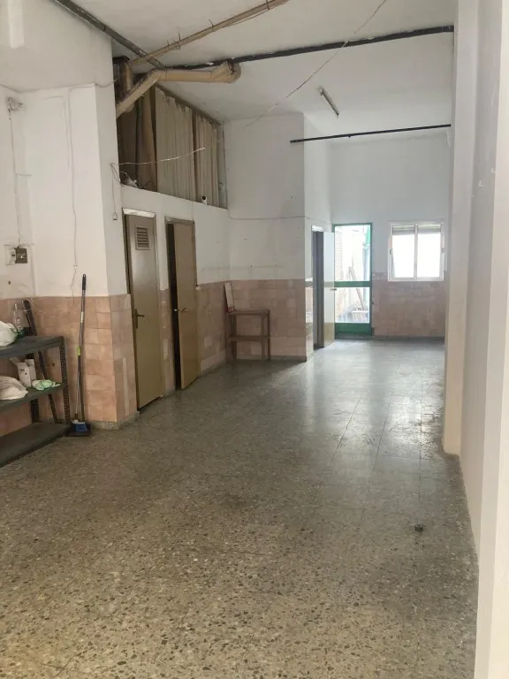 Local comercial en alquiler en zona doctor fedriani — 3