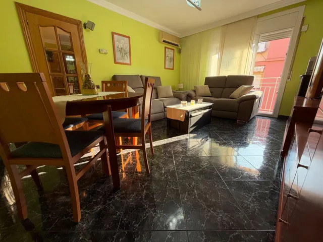 Último piso de 4 dormitorios con balcón — 12