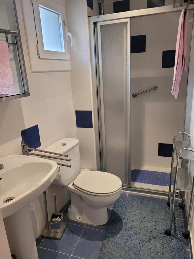 PISO DE 4 habitaciones, CÉNTRICO — 16