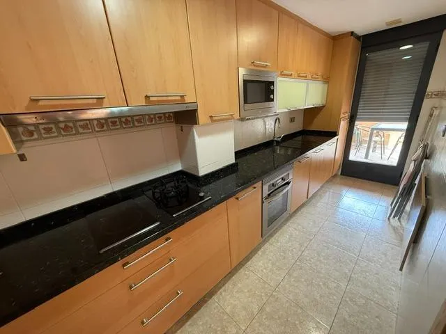 Alquiler apartamento amplio juan de borbon, 2 dormitorios, 2 baños, garaje , amueblado, luminoso — 9