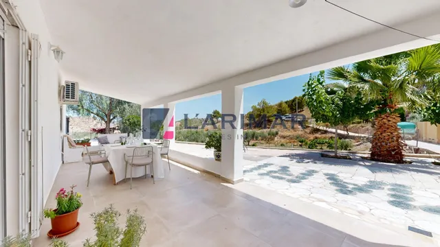 Casa de campo en Aspe – Naturaleza, privacidad y todas las c - foto 2
