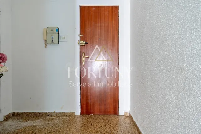 Piso en venta PARA INVERSORES, Calle Jurats en Reus. - foto 2