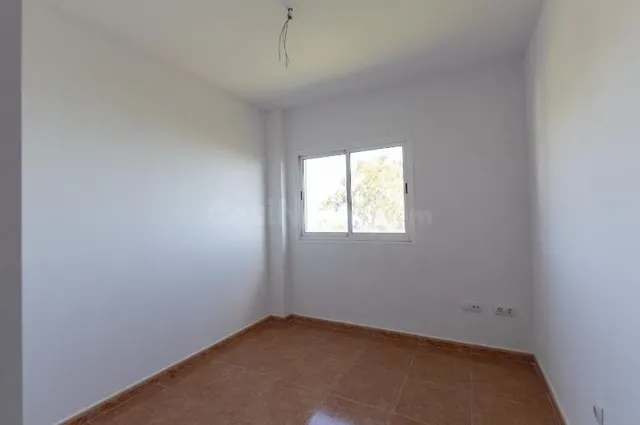 Icod de Los Vinos: se vende piso luminoso de 3 habitaciones  - foto 3