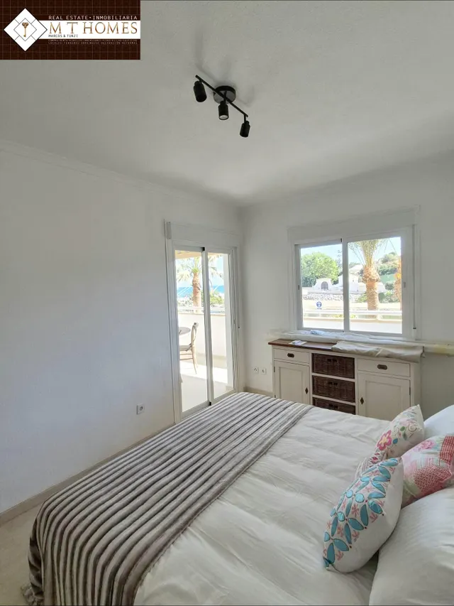 PISO JUNTO AL MAR CON VISTAS TOTALMENTE RENOVADO — 15