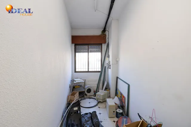 Local de 130 m2, diafano en Gojar, cerca del centro, en zona residencial con mucho paso de vehiculos — 8