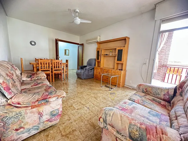 Piso de 4 dormitorios y balcón, en Puerto Lumbreras — 2
