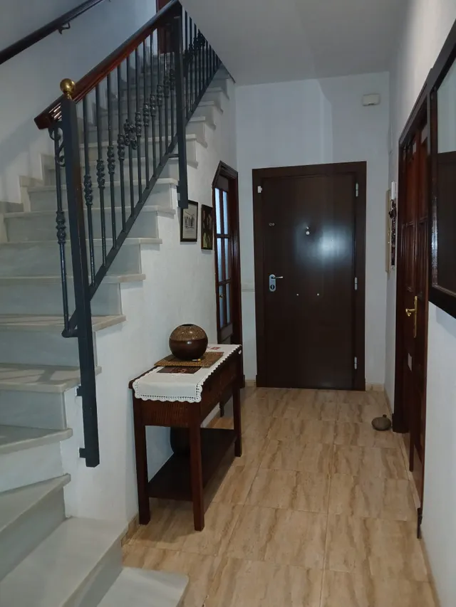 VIVIENDA INDEPENDIENTE CON TERRENO — 7