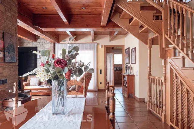 Casa independiente con piscina de agua salada, jardín y dobl - foto 2
