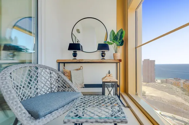 Se vende preciosos apartamento en Poniente con 2 dormitorios, 1 baño, parking y trastero — 4