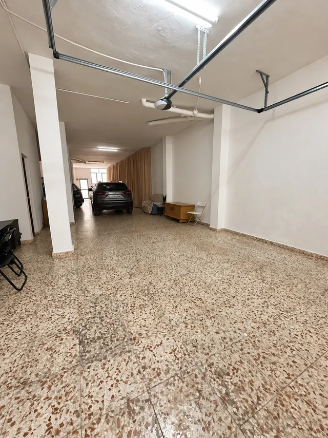 Hay casas que resuelven el presente. Esta también deja espacio al futuro. — 14