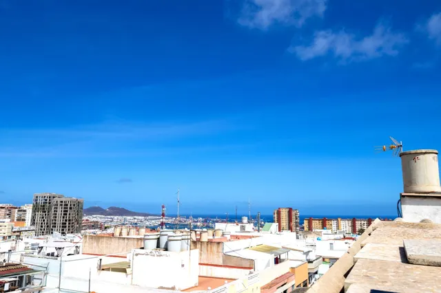 Edificio con balcones y terrazas en venta en Schamann — 47