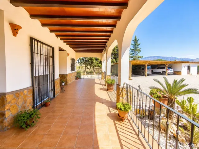 Espléndida Villa de Lujo en el Valle del Sol por €480,000 - foto 4