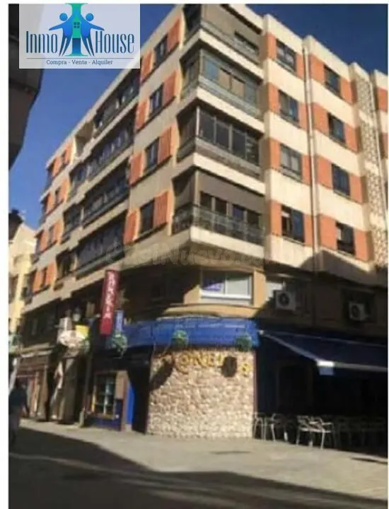 PISO EN VENTA ZONA CENTRO - foto 2