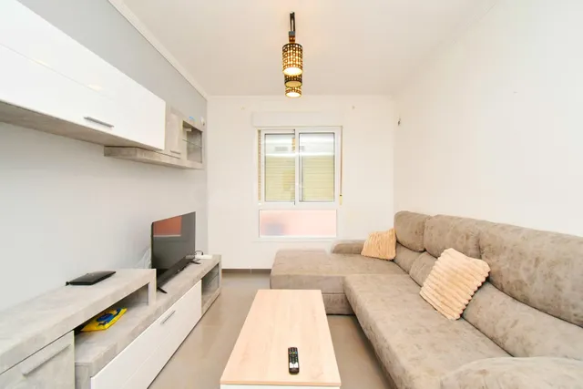 Excelente vivienda a un paso del ayuntamiento de El Ejido - foto 4