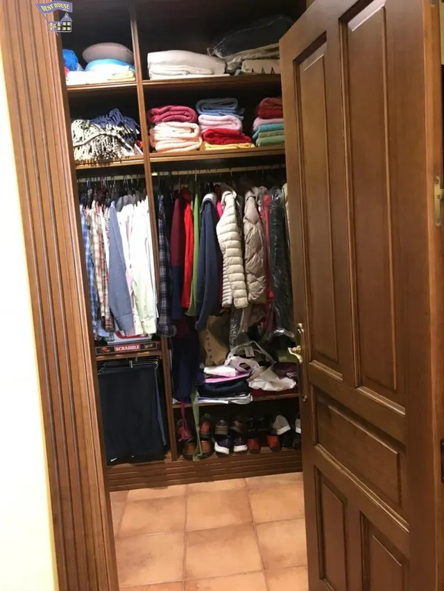 UNIFAMILIAR EN EL PORTICHUELO — 27