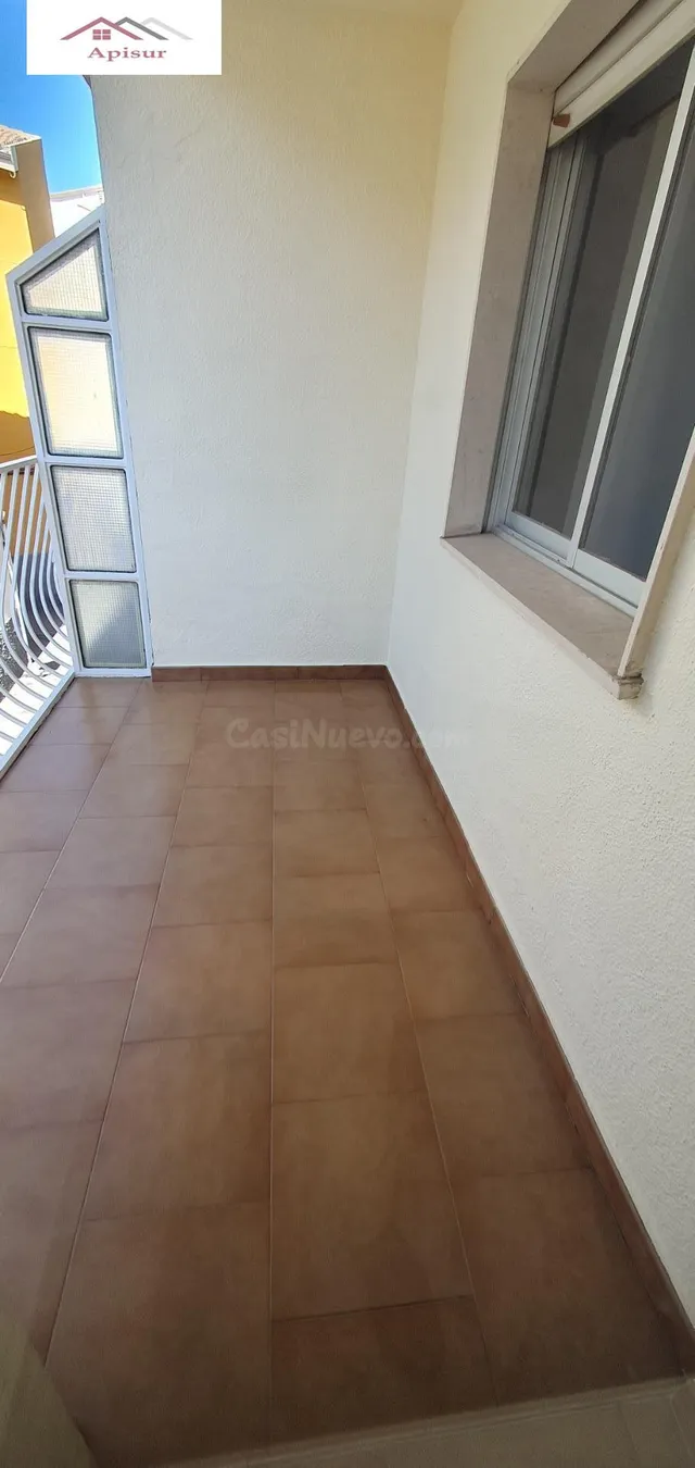 Se vende piso junto a millán de priego — 5