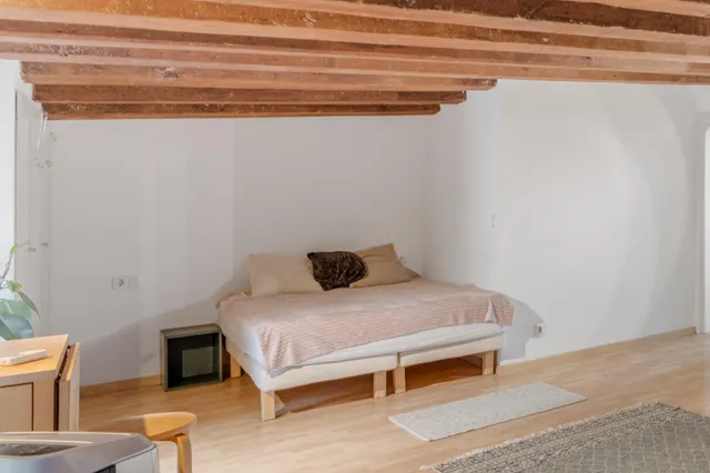 Estudio tipo Loft reformado y luminoso en el Gòtic — 6