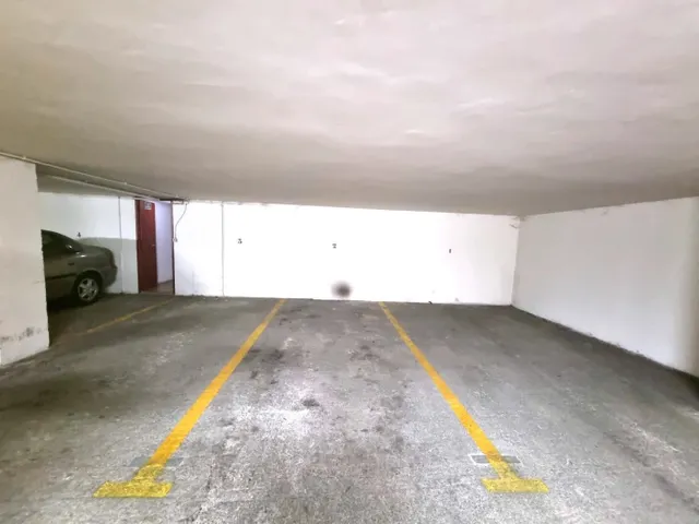 GARAJE EN EL CENTRO