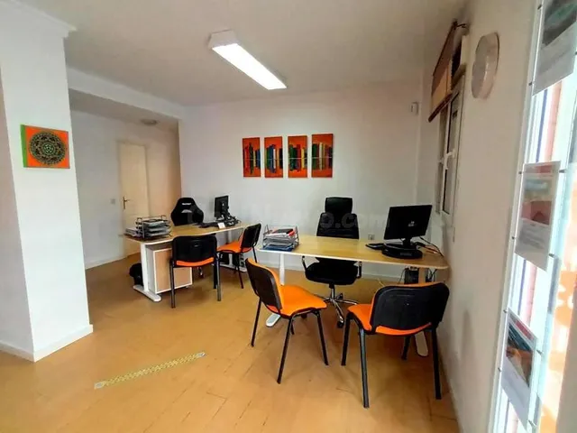 LOCAL COMERCIAL EN RENTABILIDAD - foto 2