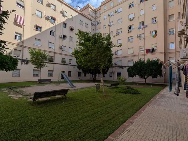 Vivienda exterior con orientación sur y ascensor en Patraix — 18
