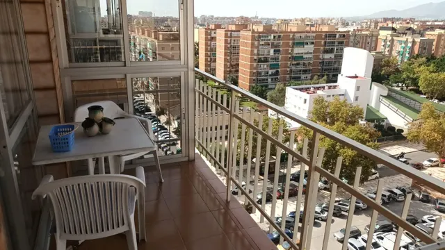 Amplio piso de 3 dormitorios con terraza, vistas despejadas y ascensor en cruz del humilladero — 16