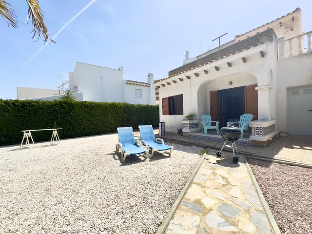 Villa estilo mediterráneo en La Zenia, Orihuela Costa — 28