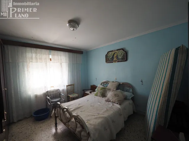 Amplia Casa en el Corazón de Ossa de Montiel por solo €89,000 — 7