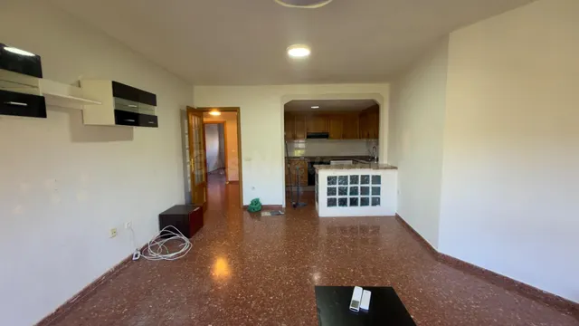 Vivienda de dos habitaciones en zona centrica de alaquas — 4