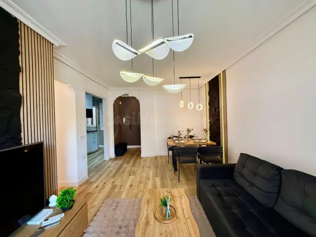 Apartamento 2 habitaciones 67m² en venta - Estacion de autobuses — 17