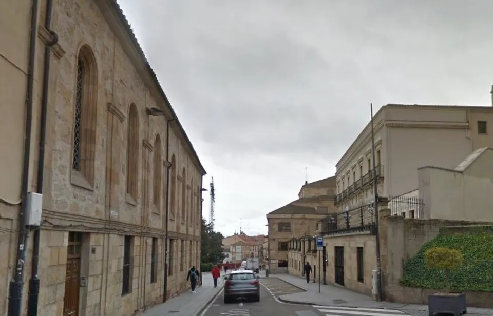 Urbis te ofrece un local en alquiler en zona Centro, Salamanca.