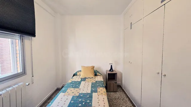 ¡únicamente para estudiantes oportunidad de alquiler! piso de tres dormitorios y terraza en villa de vallecas — 16