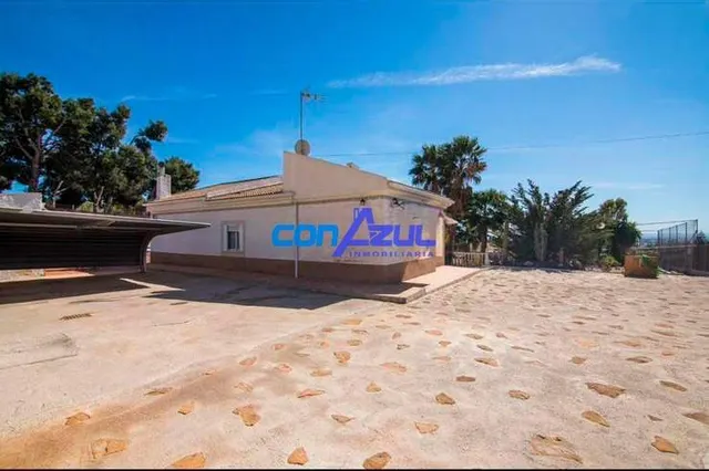 CHALET  A  UN PASO DE ELCHE, PLAYAS Y AEROPUERTO — 32