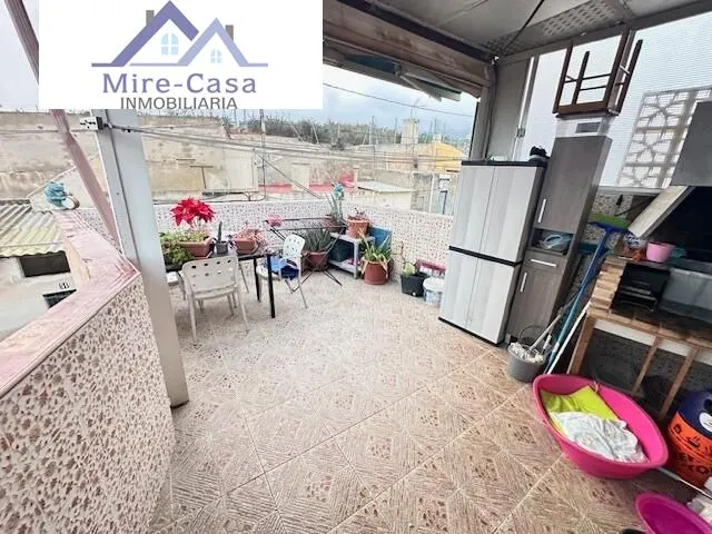 SE VENDE LOCAL MAS DOS ALTURAS, POSIBILIDAD ADAPTAR PARA DOS PISOS INDEPENDIENTES — 4