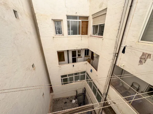 AMPLIO PISO EN PLENO CENTRO DE TORREVIEJA – CON VISTAS PARCIALES AL MAR — 19